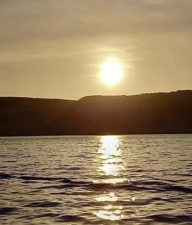 Pin Rolland, Presqu'ile Saint-mandrier Сен-Мандрие-сюр-Мер