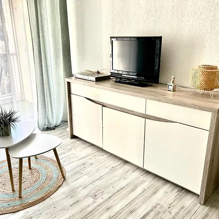 Апартаменты Pin Rolland, Presqu'ile Saint-mandrier